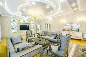 Luxury Villa with Breakfast
